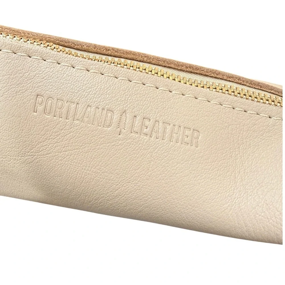 Portland Leather Goods Triangle Makeup Pouch Bone Cream Leather Cosmetic Bag NEW